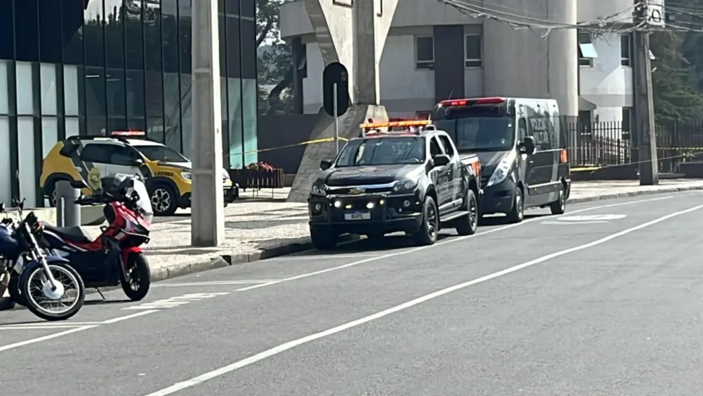 Suspeita de bomba em Curitiba: veja detalhes de como foi o trabalho do esquadrão