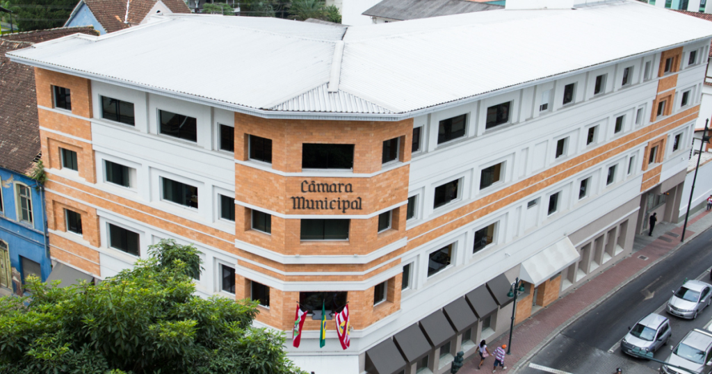 Sindilojas é contrário à transferência da Câmara de Vereadores para imóvel no bairro Garcia