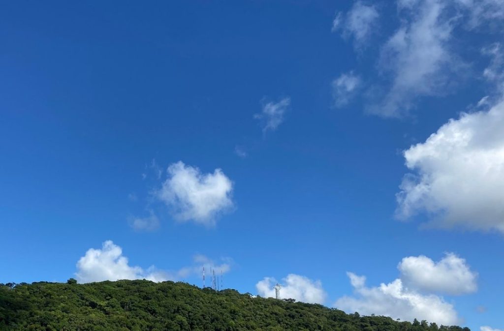 Tempo firme garante fim de semana estável em Balneário Camboriú e região