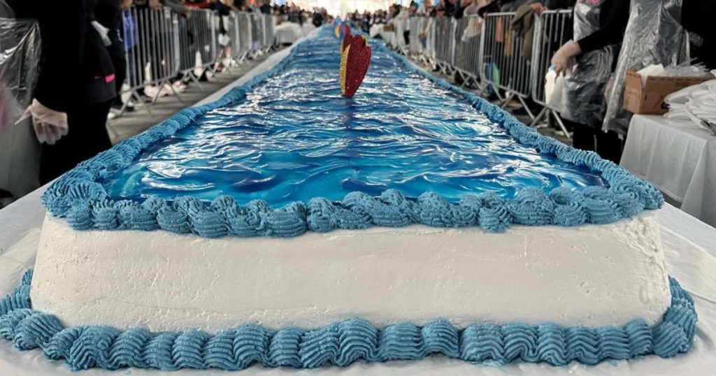 Balneário Camboriú celebra 61 anos com corte de bolo comunitário de 61 metros neste domingo