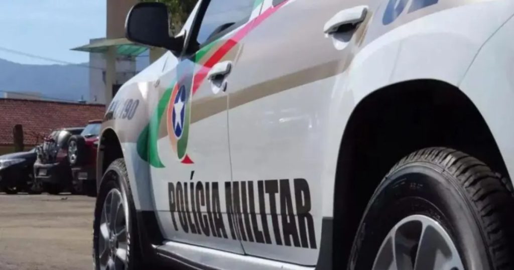 Mulher em surto psicótico é resgatada pela PM com sinais de tortura e maus-tratos