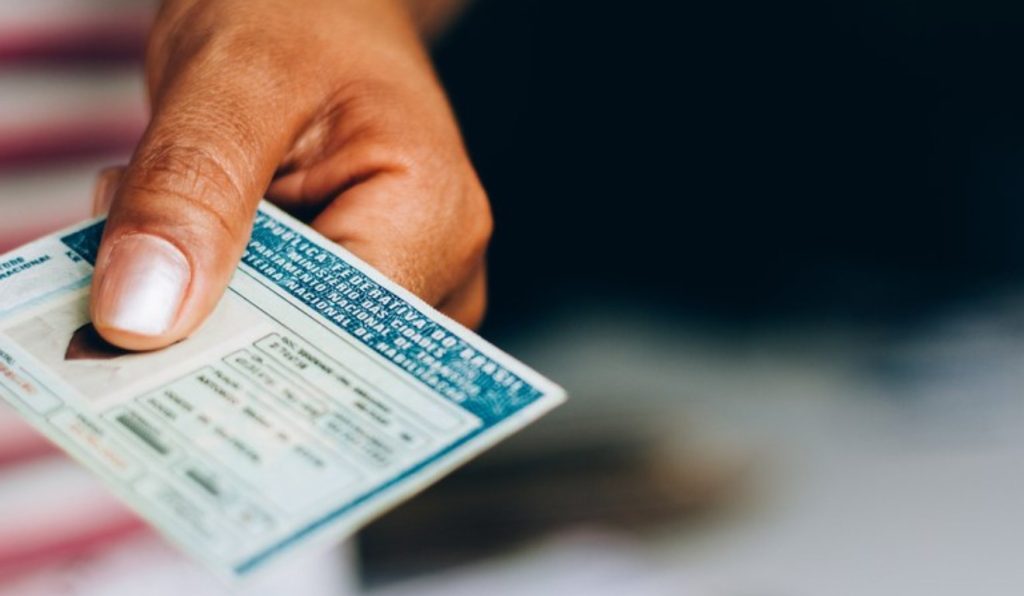 Proposta do Governo pode derrubar obrigatoriedade de autoescolas para obter CNH