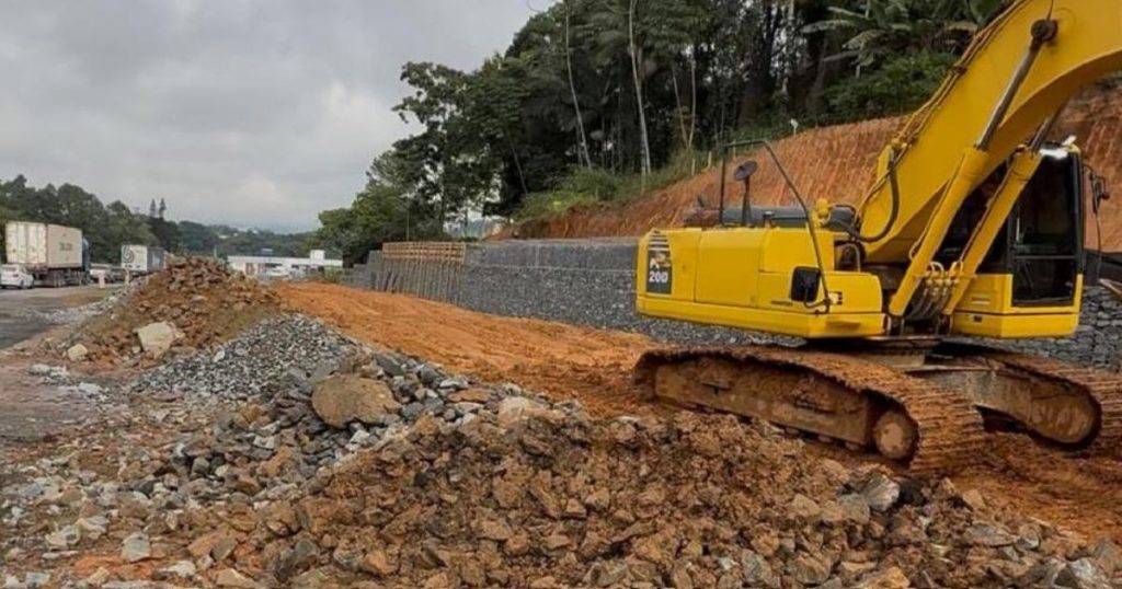 Trânsito na BR-470 em Blumenau terá alterações até sexta-feira