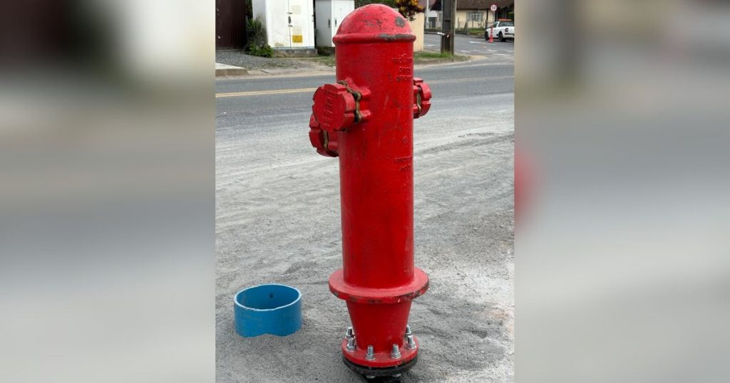 Blumenau vai instalar 36 novos hidrantes após incêndio que atingiu lojas no Centro