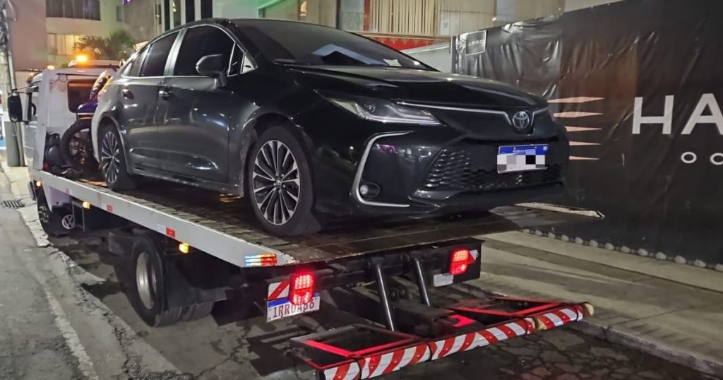 Motos com escapamento irregular e carros com licenciamento vencido são apreendidos em BC