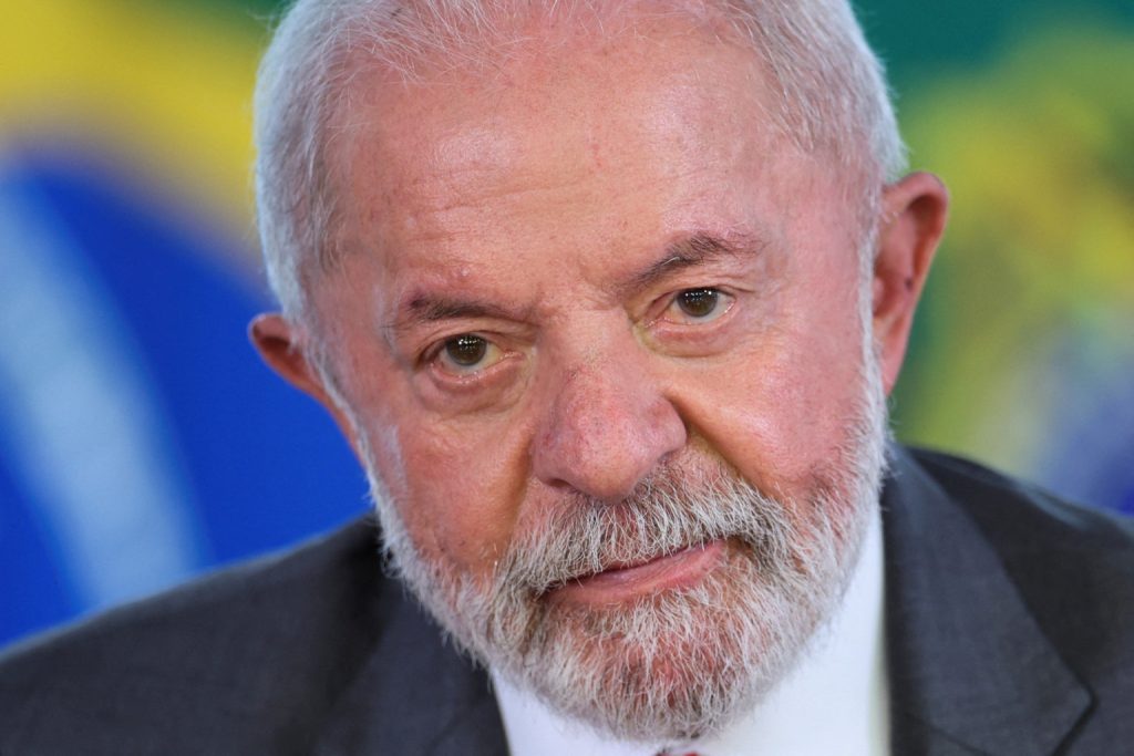Lula lidera todos os cenários para 2026 e vence Bolsonaro e Tarcísio no 2º turno