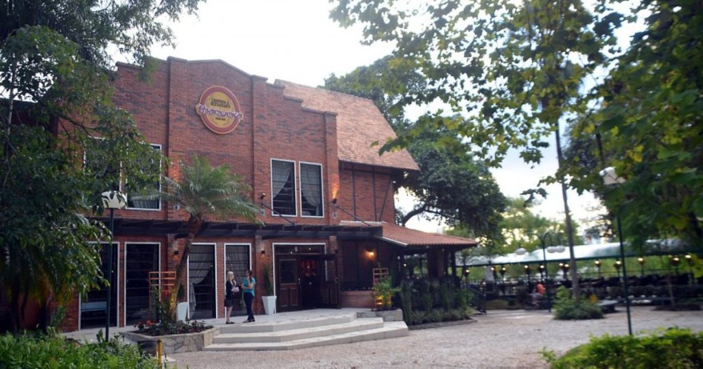 Prefeitura lança edital para concessão do Biergarten; espaço está fechado desde fevereiro