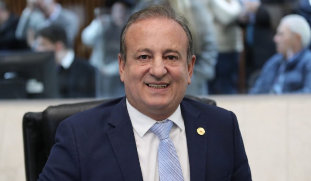 Deputado admite propina de R$ 15 mil em acordo com MP-PR