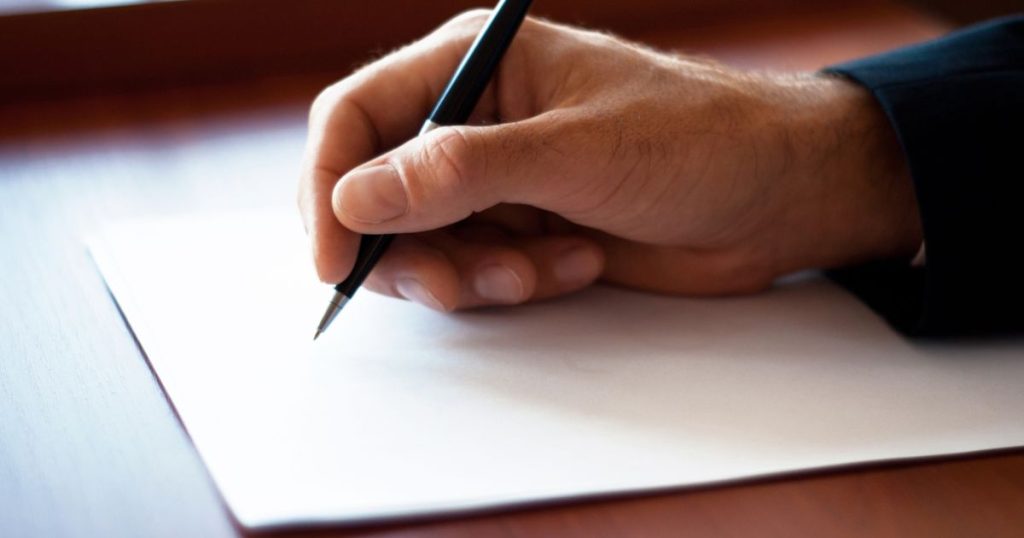 O que é emancipação? Veja o que muda na vida do adolescente